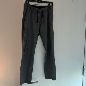 Lululemon - Gray Joggers - Size 8